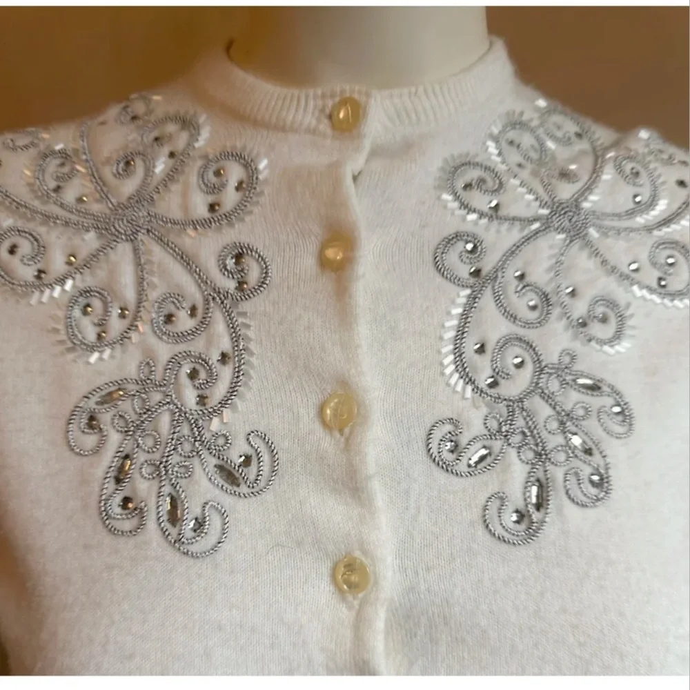 Schiaparelli vintage embellished cashmere cardigan, circa 1950s - Picture 4 of 11